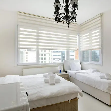 Apartment Central Apartment With Amazing City View Near Cevahir Mall In Sisli1